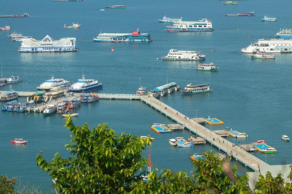 Oyo 1066 Encore Sea Side Pattaya Eksteriør billede